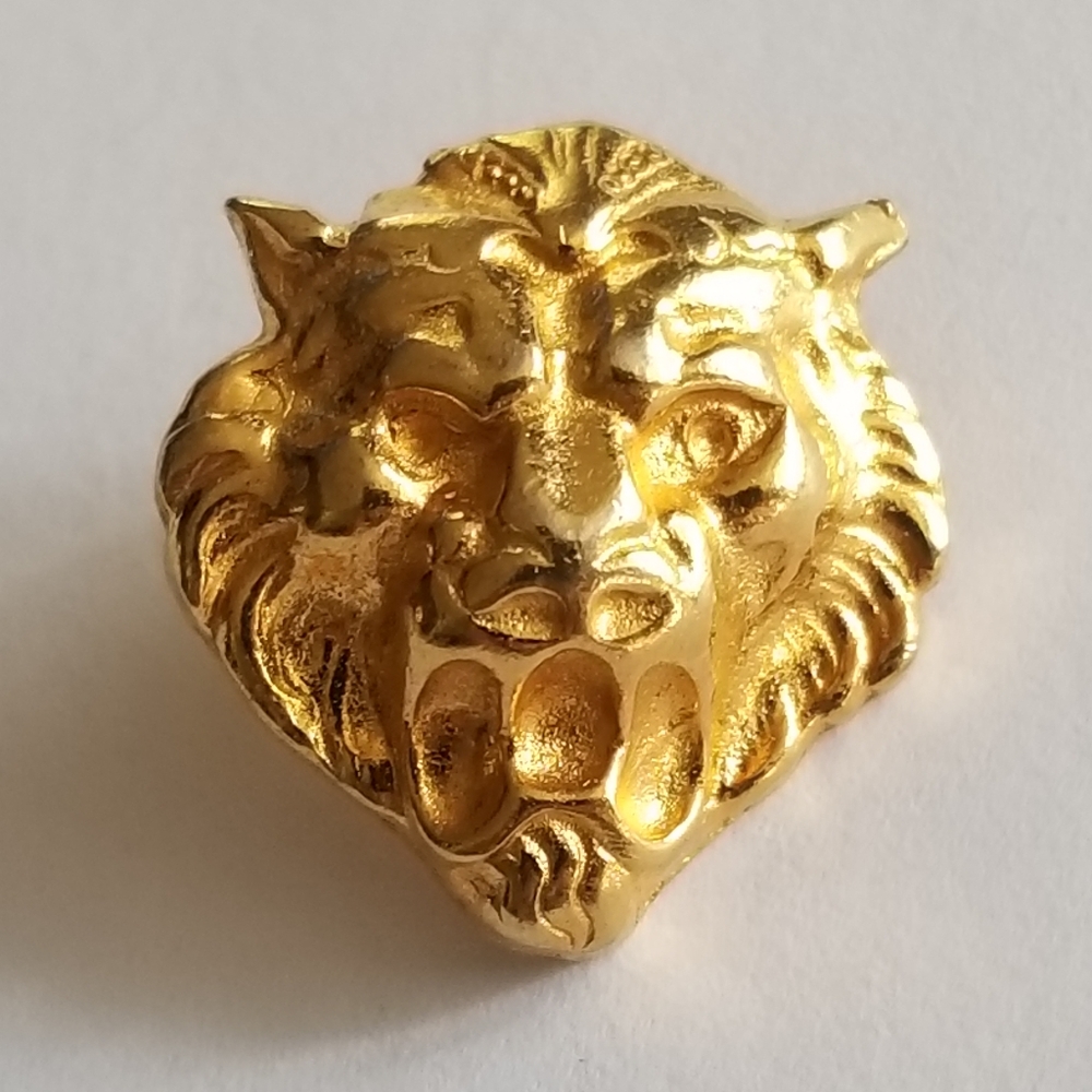 Vintage Lion brooch pin gold tone roaring roar big cat jewelry